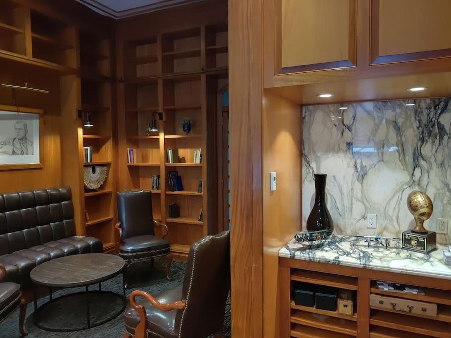 The Yeats At The Mansfield Midtown
